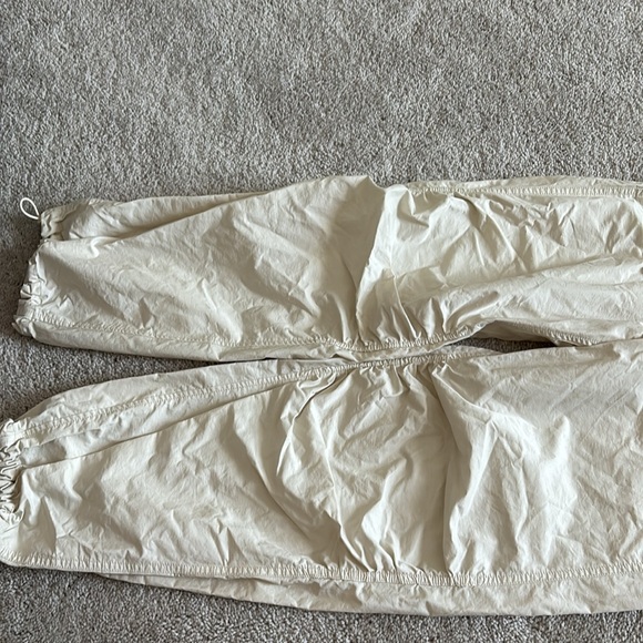 A&F NWOT cinched adjustable hem joggers - Picture 3 of 6